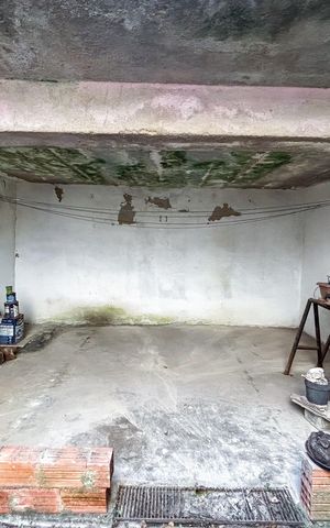 Casa à venda com 250m², 2 quartos e 2 vagas