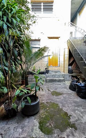 Casa à venda com 250m², 2 quartos e 2 vagas