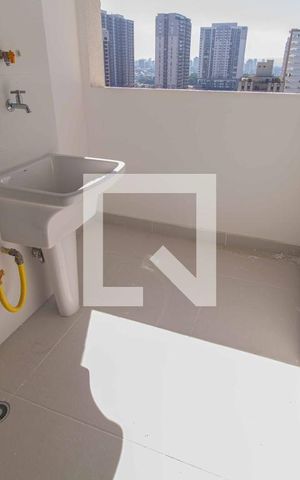 Apartamento à venda com 71m², 2 quartos e 1 vaga Apartamento à venda com 71m², 2 quartos e 1 vagaÁrea de serviço