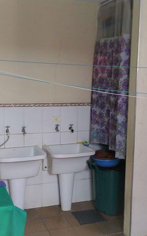 Casa à venda com 264m², 4 quartos e 4 vagas