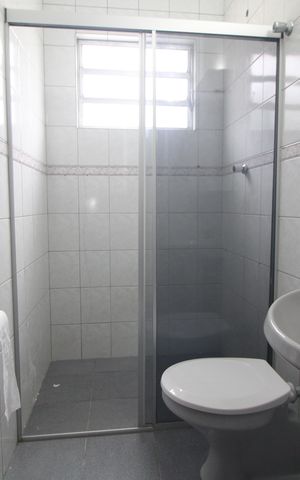 Apartamento à venda com 66m², 2 quartos e 2 vagasBanheiro 1