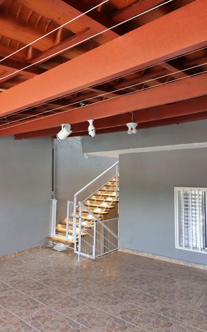 Casa à venda com 126m², 3 quartos e 2 vagasVaranda 