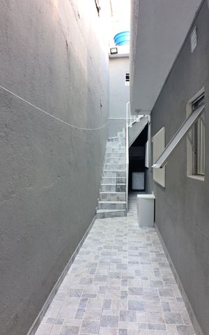 Casa à venda com 126m², 3 quartos e 2 vagasCorredor