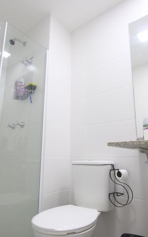 Apartamento para alugar com 65m², 2 quartos e 1 vagaBanheiro da suíte