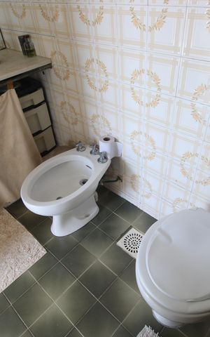 Casa de condomínio à venda com 360m², 3 quartos e 2 vagasBanheiro da suíte
