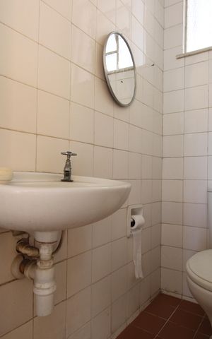 Casa de condomínio à venda com 360m², 3 quartos e 2 vagasÁrea de serviço - Banheiro