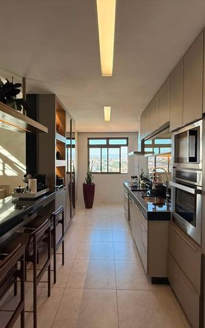 Apartamento à venda com 198m², 3 quartos e 2 vagasCozinha 1