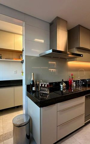 Apartamento à venda com 198m², 3 quartos e 2 vagasCozinha 1