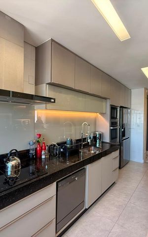 Apartamento à venda com 198m², 3 quartos e 2 vagasCozinha 1