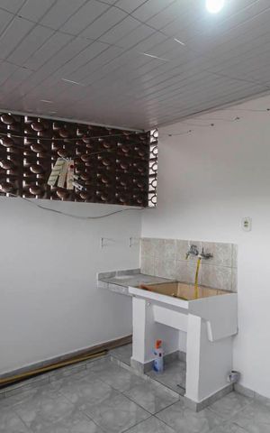 Casa para alugar com 120m², 3 quartos e 1 vaga Casa para alugar com 120m², 3 quartos e 1 vagaÁrea de Serviço