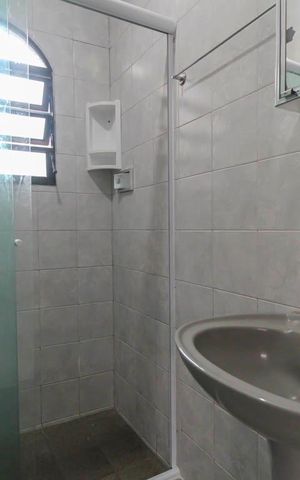 Casa para alugar com 120m², 3 quartos e 1 vaga Casa para alugar com 120m², 3 quartos e 1 vagaBanheiro da Suíte