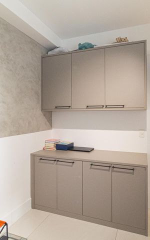 Apartamento à venda com 136m², 3 quartos e 2 vagas Apartamento à venda com 136m², 3 quartos e 2 vagasSuíte 1