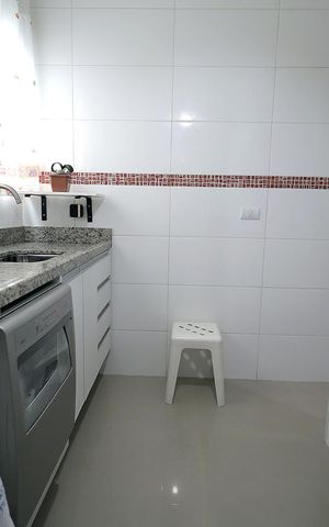 Apartamento à venda com 107m², 2 quartos e 3 vagas Apartamento à venda com 107m², 2 quartos e 3 vagasCozinha