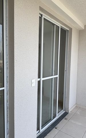 Apartamento à venda com 45m², 2 quartos e 1 vaga Apartamento à venda com 45m², 2 quartos e 1 vagaVaranda - Area de Serviço
