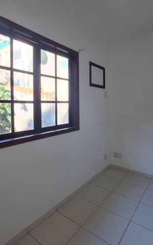 Casa de condomínio à venda com 258m², 3 quartos e 4 vagas Casa de condomínio à venda com 258m², 3 quartos e 4 vagasQuarto 1