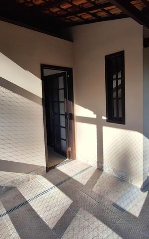 Casa de condomínio à venda com 258m², 3 quartos e 4 vagas Casa de condomínio à venda com 258m², 3 quartos e 4 vagasVaranda da Suíte 1