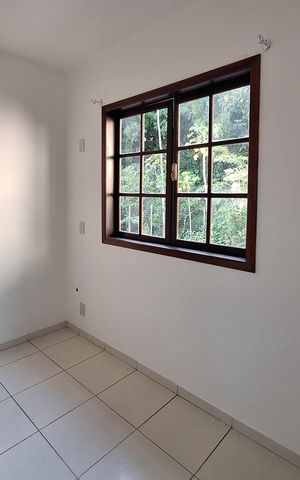 Casa de condomínio à venda com 258m², 3 quartos e 4 vagas Casa de condomínio à venda com 258m², 3 quartos e 4 vagasQuarto 1