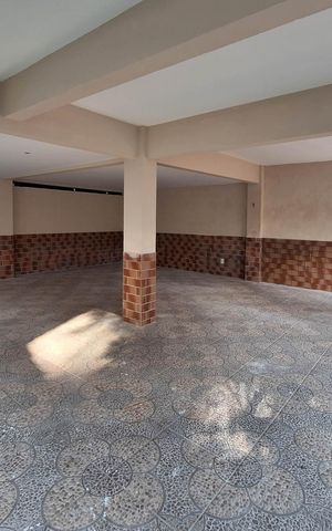 Casa de condomínio à venda com 258m², 3 quartos e 4 vagas Casa de condomínio à venda com 258m², 3 quartos e 4 vagasQuintal