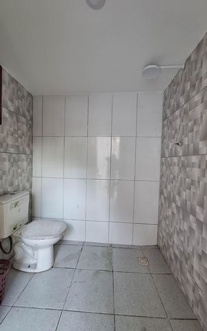 Casa de condomínio à venda com 258m², 3 quartos e 4 vagas Casa de condomínio à venda com 258m², 3 quartos e 4 vagasBanheiro 2