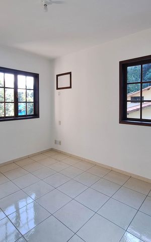 Casa de condomínio à venda com 258m², 3 quartos e 4 vagas Casa de condomínio à venda com 258m², 3 quartos e 4 vagasSuíte 1
