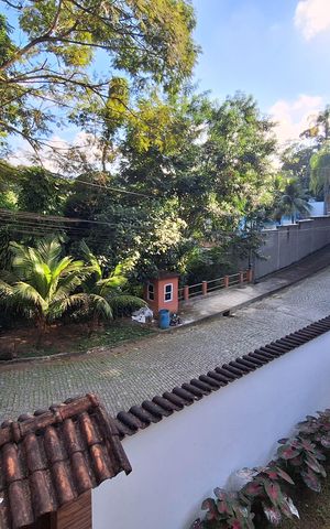 Casa de condomínio à venda com 258m², 3 quartos e 4 vagas Casa de condomínio à venda com 258m², 3 quartos e 4 vagasSala