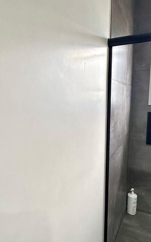 Casa à venda com 240m², 3 quartos e 8 vagas Casa à venda com 240m², 3 quartos e 8 vagasBanheiro da Suíte 2