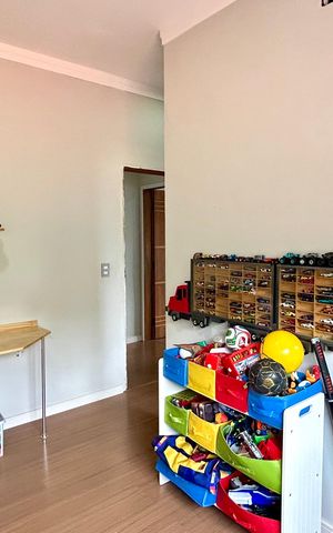 Casa à venda com 240m², 3 quartos e 8 vagas Casa à venda com 240m², 3 quartos e 8 vagasQuarto Suíte 3