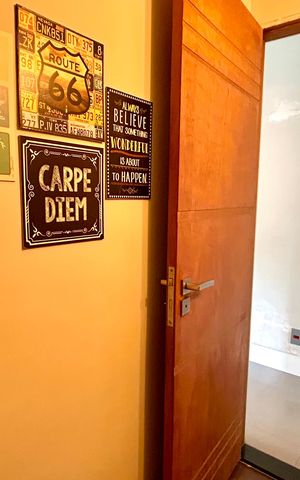 Casa à venda com 240m², 3 quartos e 8 vagas Casa à venda com 240m², 3 quartos e 8 vagasLavabo