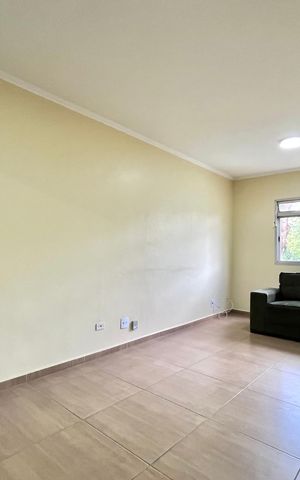 Apartamento à venda com 90m², 3 quartos e 1 vaga Apartamento à venda com 90m², 3 quartos e 1 vagaSala