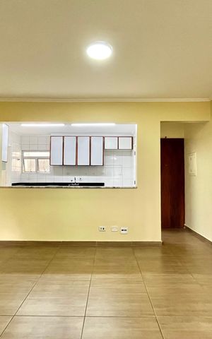 Apartamento à venda com 90m², 3 quartos e 1 vaga Apartamento à venda com 90m², 3 quartos e 1 vagaSala