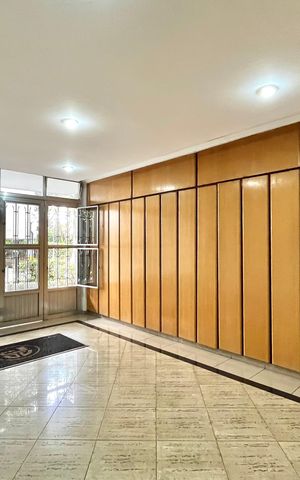 Apartamento à venda com 90m², 3 quartos e 1 vaga Apartamento à venda com 90m², 3 quartos e 1 vagaHall social