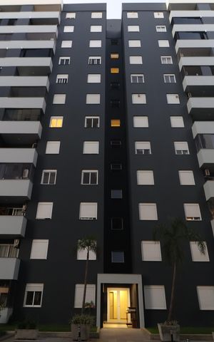 Apartamento à venda com 49m², 2 quartos e 1 vagaFachada do bloco