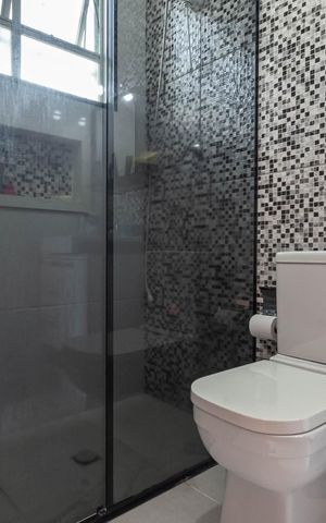 Apartamento à venda com 125m², 3 quartos e 4 vagas Apartamento à venda com 125m², 3 quartos e 4 vagasBanheiro da suíte