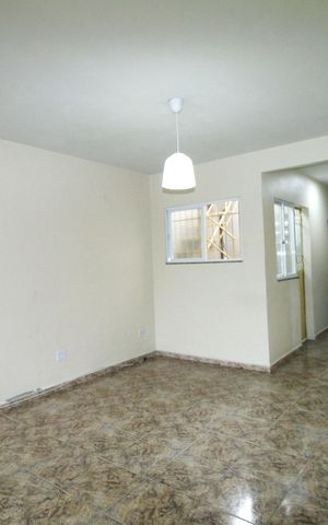Casa à venda com 65m², 2 quartos e 1 vagaSala