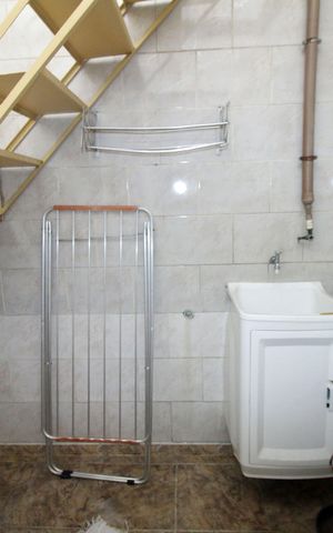 Casa à venda com 65m², 2 quartos e 1 vagaÁrea de Serviço