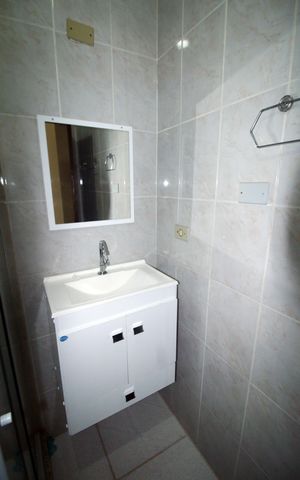 Casa à venda com 65m², 2 quartos e 1 vagaBanheiro Social