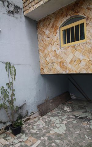 Casa à venda com 65m², 2 quartos e 1 vagaGaragem