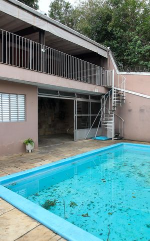 Casa para alugar com 401m², 4 quartos e 5 vagas Casa para alugar com 401m², 4 quartos e 5 vagasQuintal