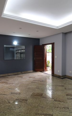 Casa para alugar com 401m², 4 quartos e 5 vagas Casa para alugar com 401m², 4 quartos e 5 vagasSala