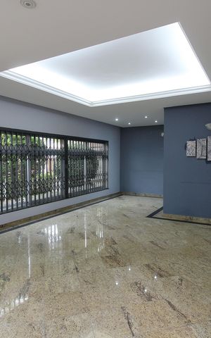 Casa para alugar com 401m², 4 quartos e 5 vagas Casa para alugar com 401m², 4 quartos e 5 vagasSala