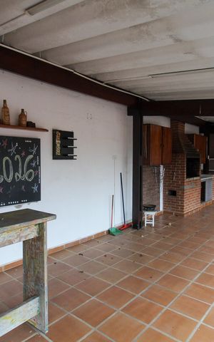 Casa para alugar com 401m², 4 quartos e 5 vagas Casa para alugar com 401m², 4 quartos e 5 vagasChurrasqueira