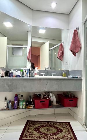 Apartamento à venda com 110m², 2 quartos e 2 vagas Apartamento à venda com 110m², 2 quartos e 2 vagasBanheiro da Suíte