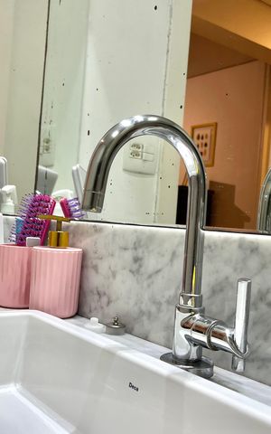 Apartamento à venda com 110m², 2 quartos e 2 vagas Apartamento à venda com 110m², 2 quartos e 2 vagasBanheiro Corredor