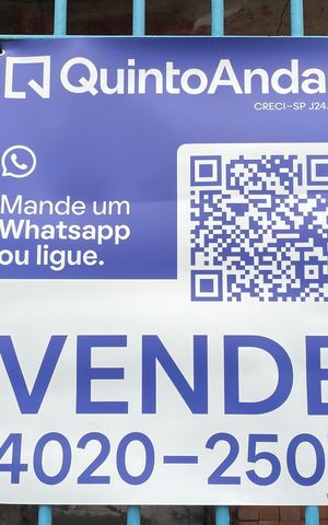 Casa à venda com 150m², 2 quartos e 2 vagas Casa à venda com 150m², 2 quartos e 2 vagasPlaca