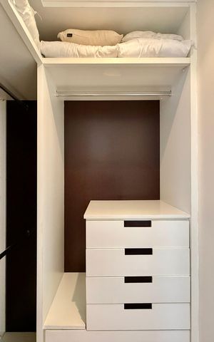 Apartamento à venda com 111m², 2 quartos e 2 vagas Apartamento à venda com 111m², 2 quartos e 2 vagasCloset 2 Suíte