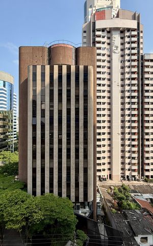 Apartamento à venda com 111m², 2 quartos e 2 vagas Apartamento à venda com 111m², 2 quartos e 2 vagasVista