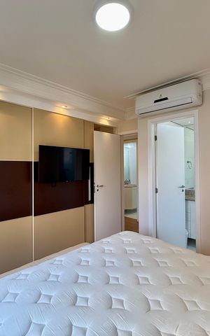 Apartamento à venda com 111m², 2 quartos e 2 vagas Apartamento à venda com 111m², 2 quartos e 2 vagasSuíte