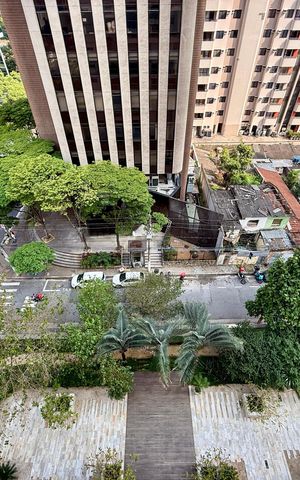 Apartamento à venda com 111m², 2 quartos e 2 vagas Apartamento à venda com 111m², 2 quartos e 2 vagasVista