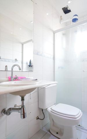 Apartamento à venda com 75m², 3 quartos e 2 vagasBanheiro da suíte