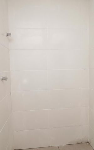 Apartamento à venda com 40m², 2 quartos e sem vaga Apartamento à venda com 40m², 2 quartos e sem vagaBanheiro